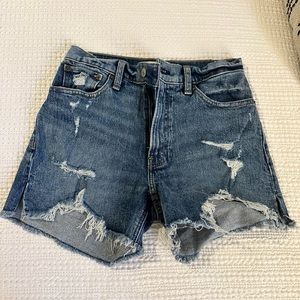 Abercrombie mom shorts